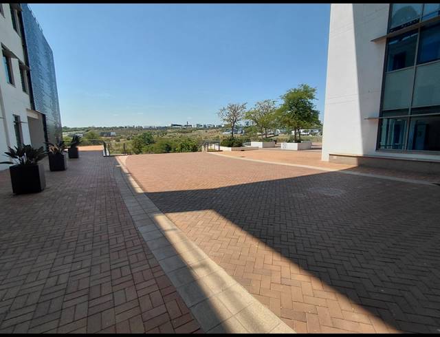4,542M² OFFICE TO LET IN WATERFALL